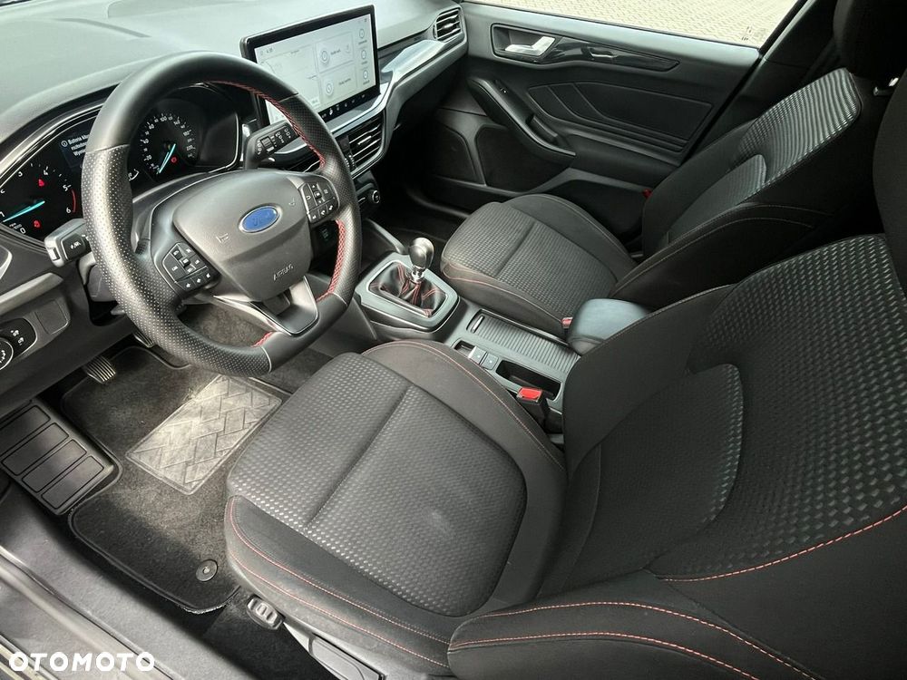 Ford Focus 1.5 EcoBlue Start-Stopp-System ST-LINE - 16