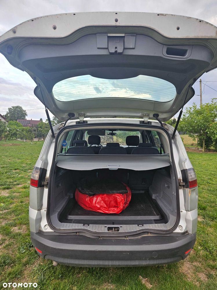 Ford S-Max - 7