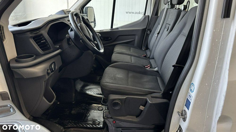 Ford Transit - 11