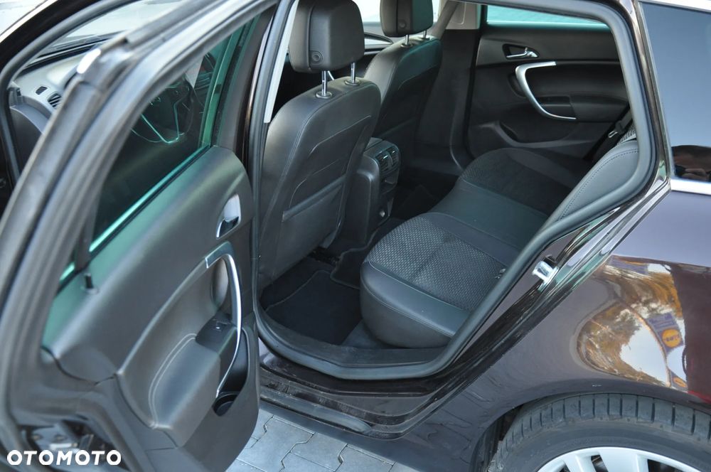 Opel Insignia 2.0 CDTI Cosmo S&S - 18