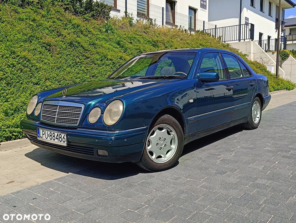 Mercedes-Benz Klasa E - 2