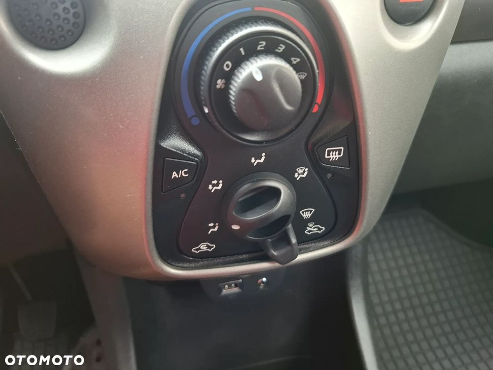 Citroën C1 AIRSCAPE VTi 82 Feel Edition - 19