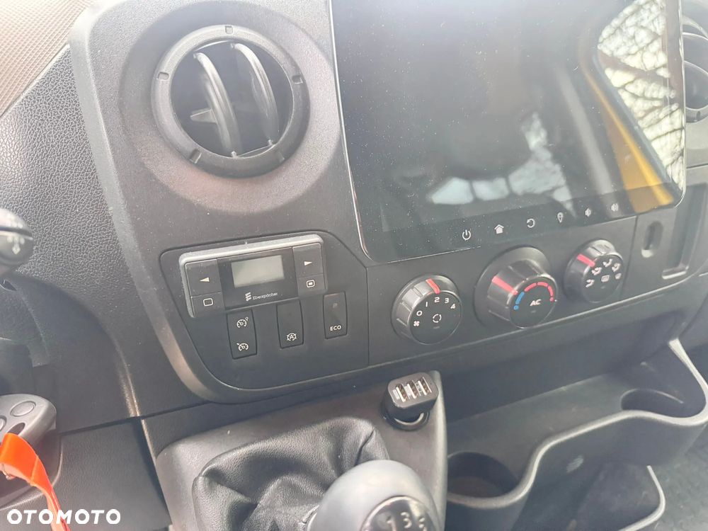 Renault Master - 20
