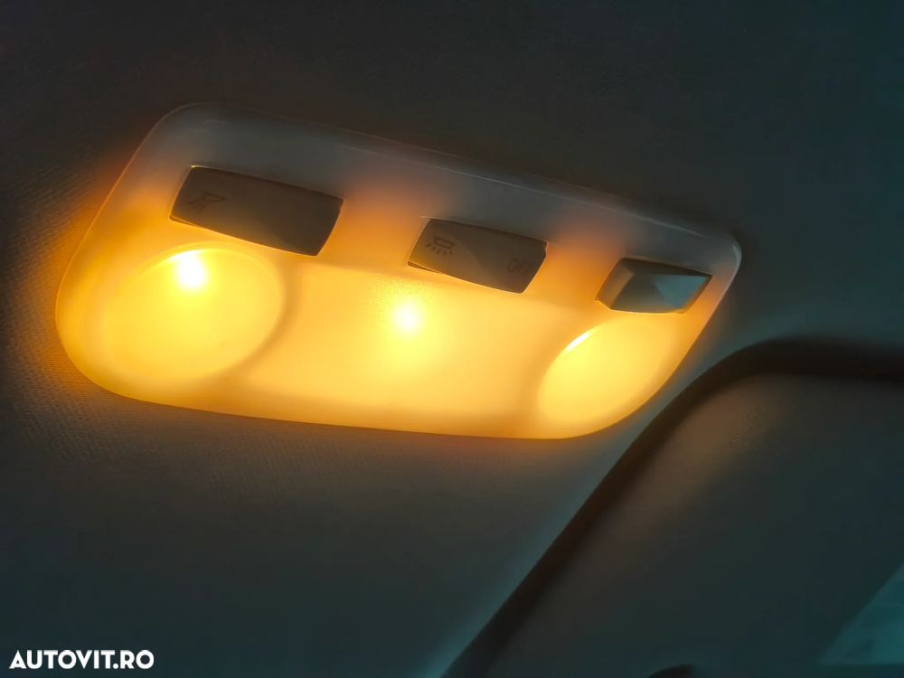 Renault Megane Grandtour TCe 130 BOSE Edition - 35