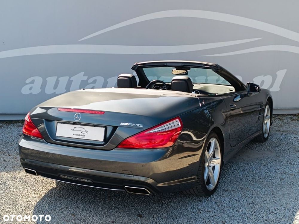 Mercedes-Benz SL - 13