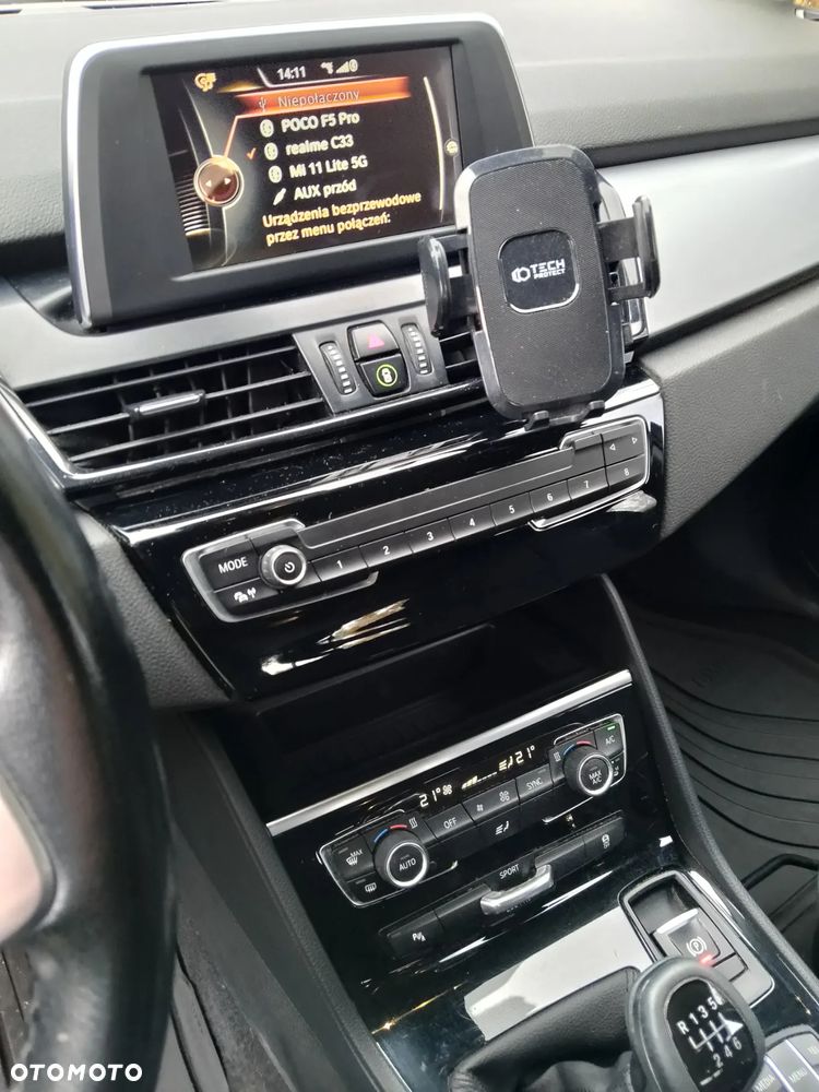 BMW Seria 2 218d - 3