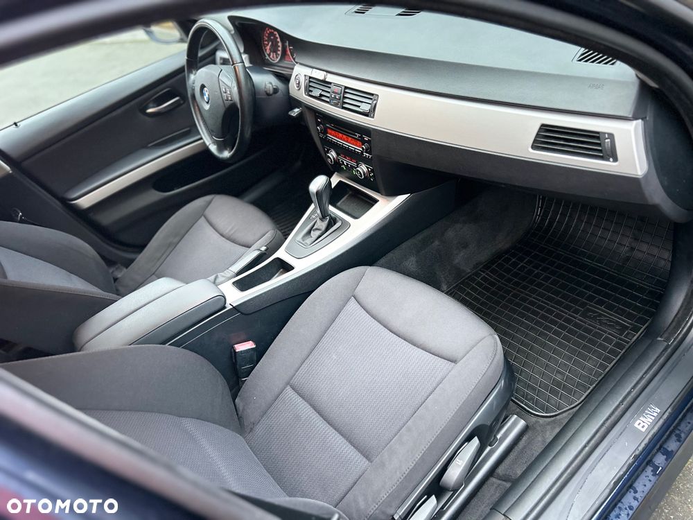 BMW Seria 3 320d DPF - 15