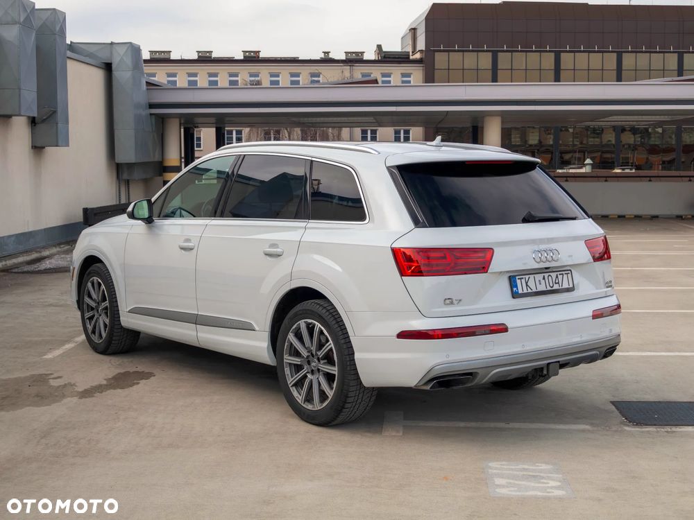 Audi Q7 - 11