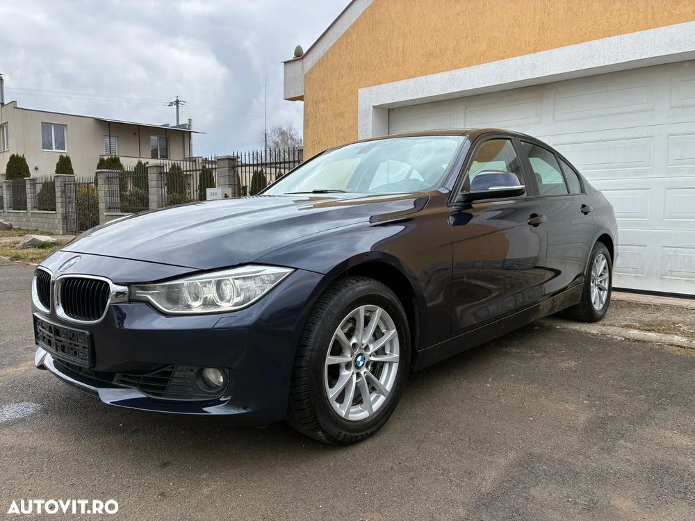 BMW Seria 3 320i Aut. - 1