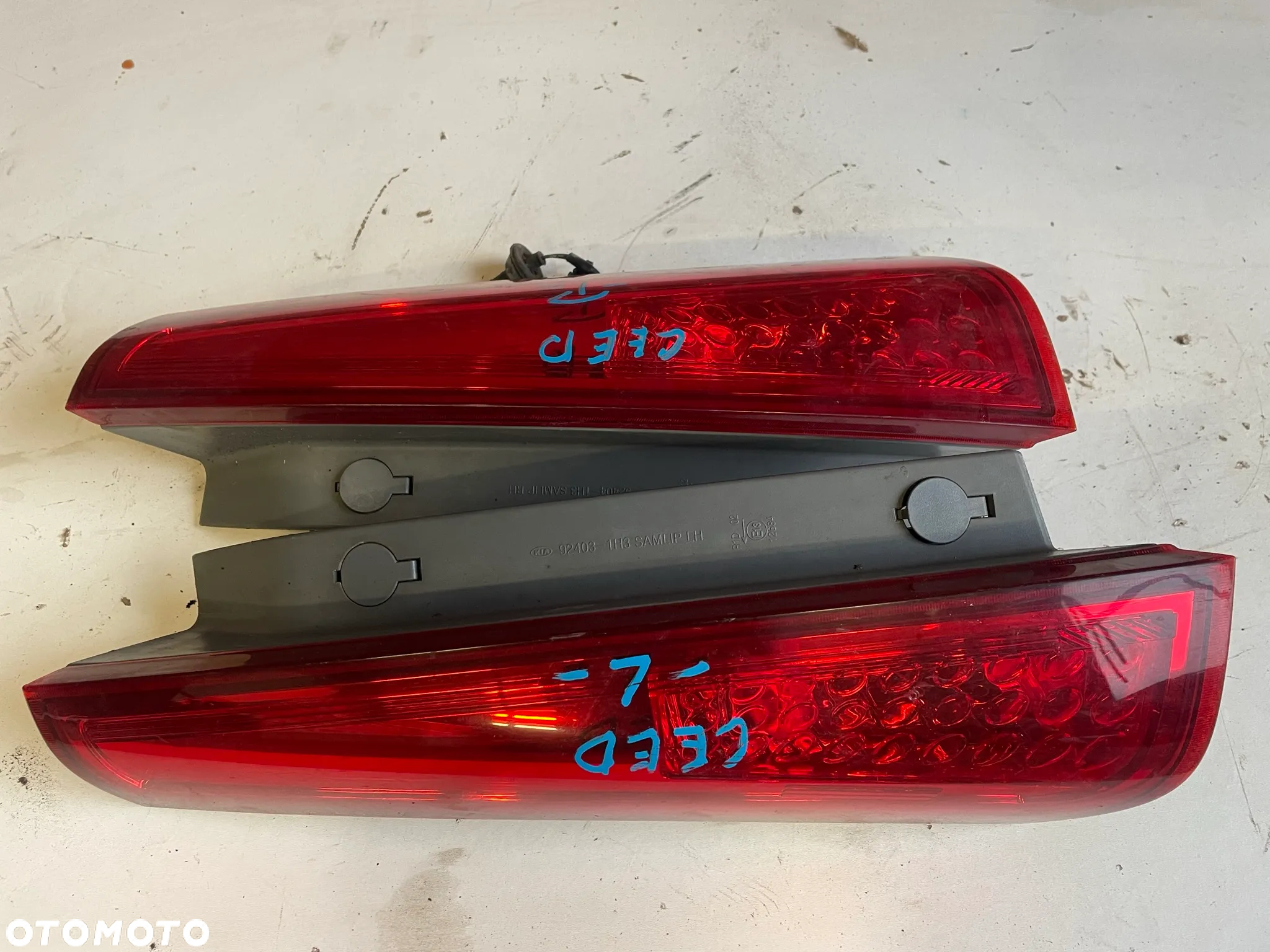 KIA CEED I LIFT 09-12 LAMPA LAMPY TYŁ TYLNIE PRAWA LEWA PRAWY LEWY 92403-1H3 92404-1H3 - 2