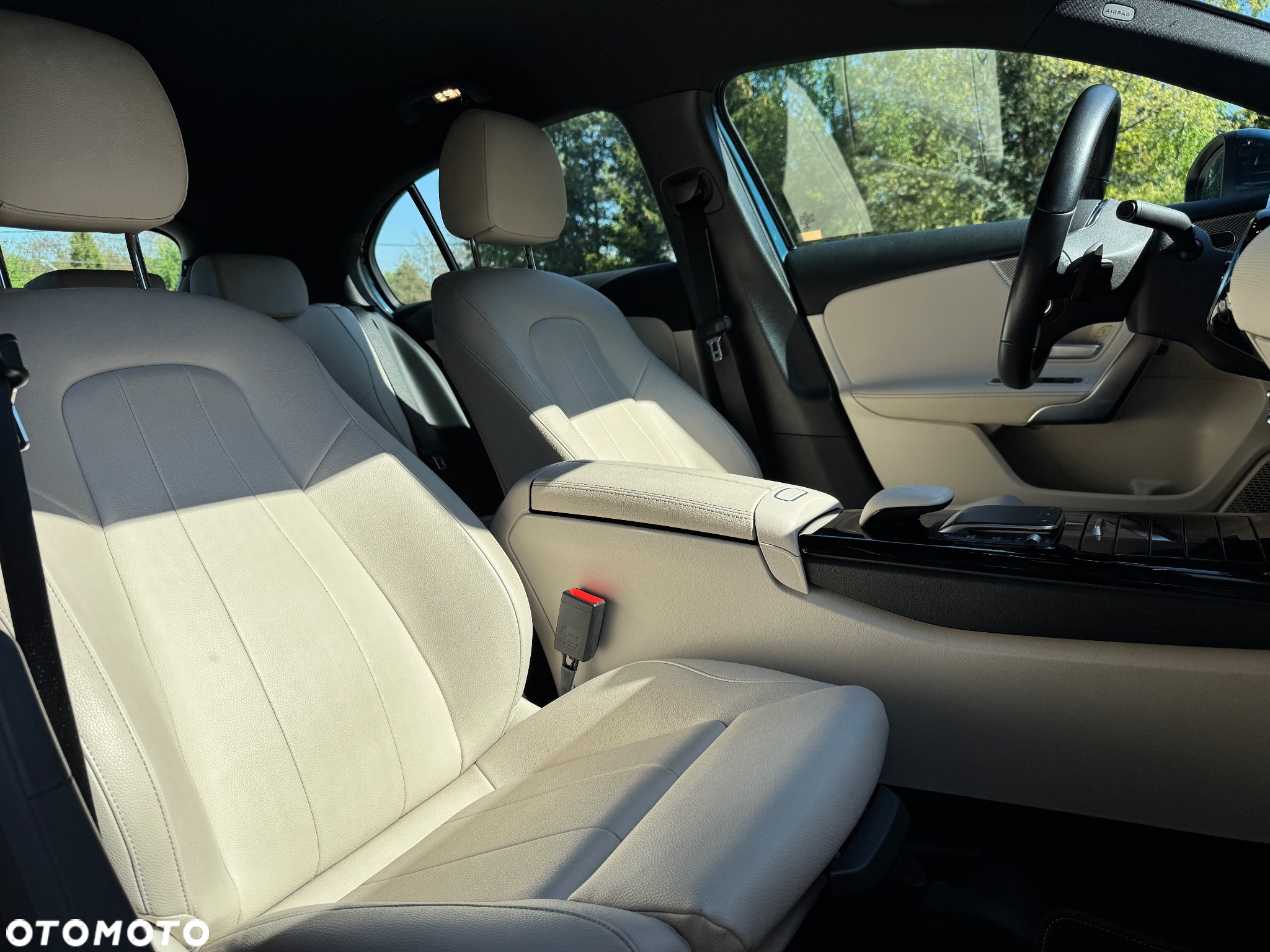 Mercedes-Benz Klasa A 180 Edycja specjalna 7G-DCT - 8