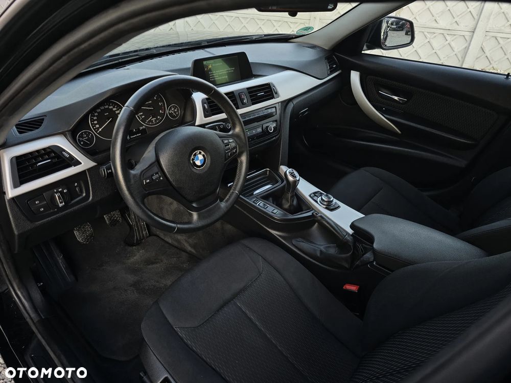 BMW Seria 3 318d Blue Performance - 21