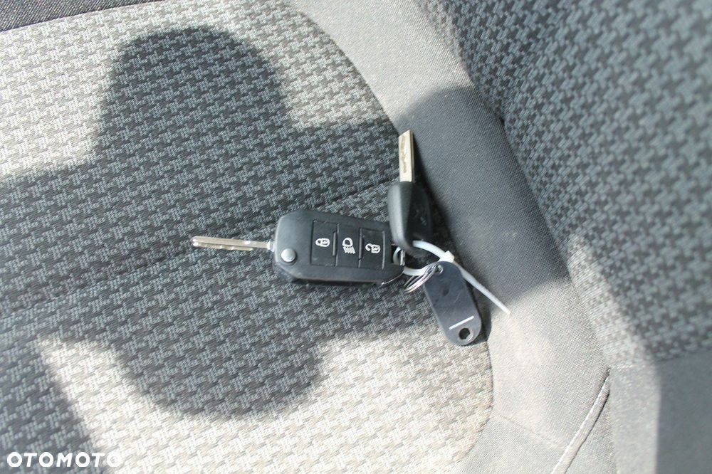 Peugeot 308 - 21