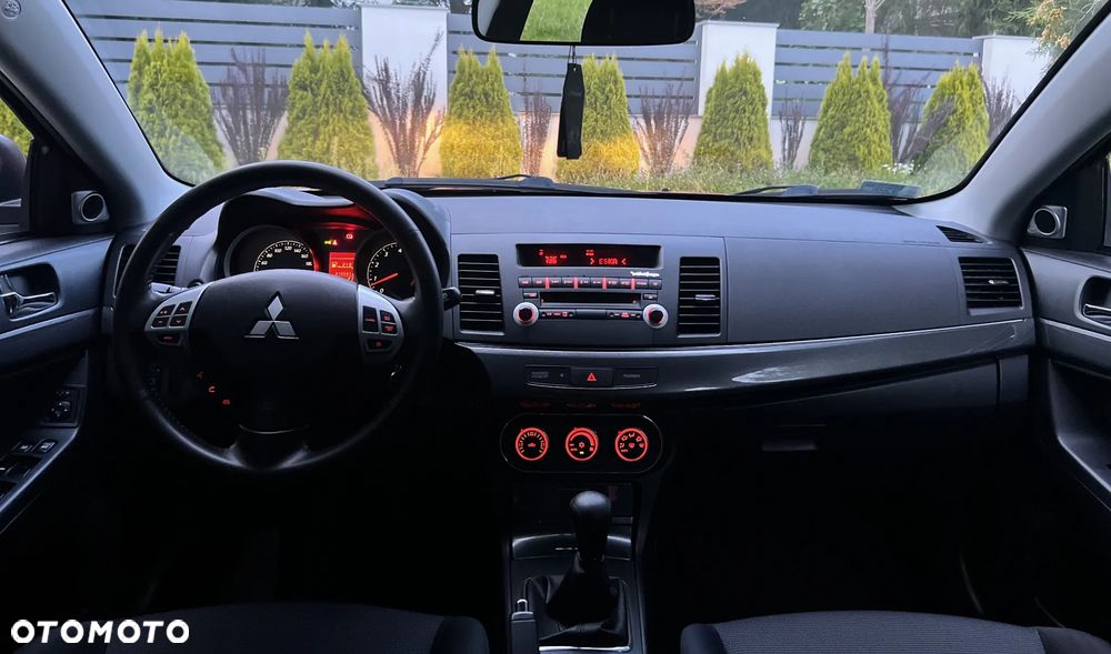 Mitsubishi Lancer 1.8 Intense - 15