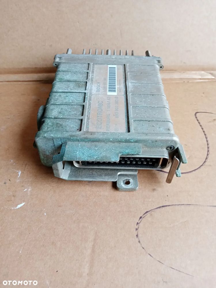 Komputer sterownik silnika VW Passat B3 1.8 893907383B 0285007061 - 2