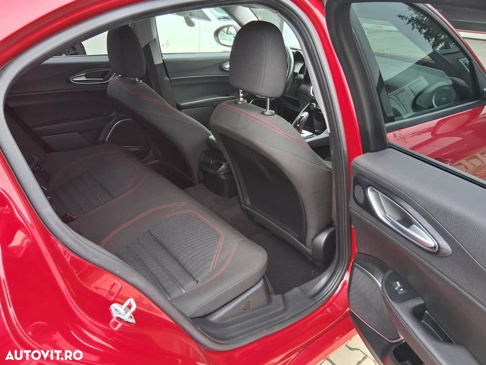 Alfa Romeo Giulia - 9