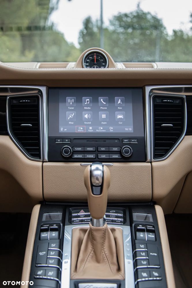 Porsche Macan - 21