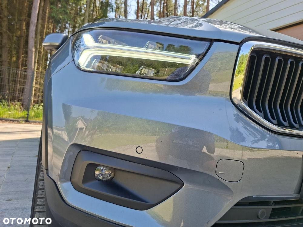 Volvo XC 40 D4 AWD Geartronic Momentum - 10