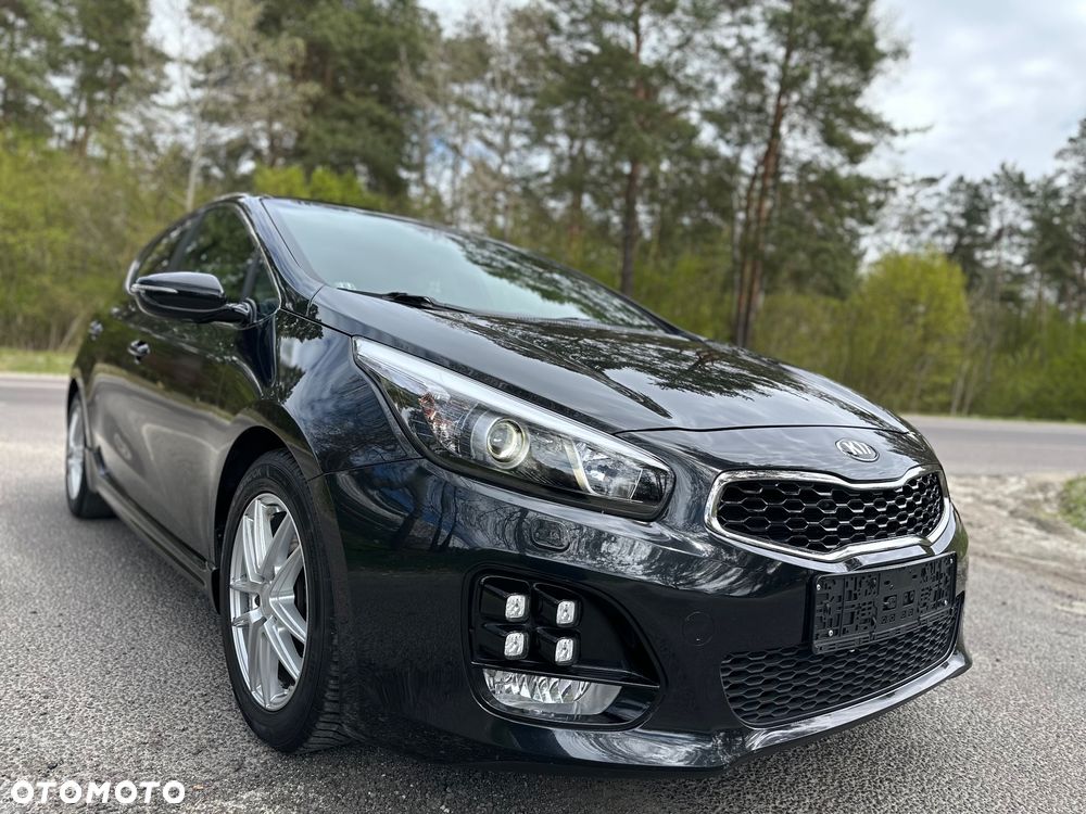 Kia Ceed 1.6 CRDi GT Line - 23