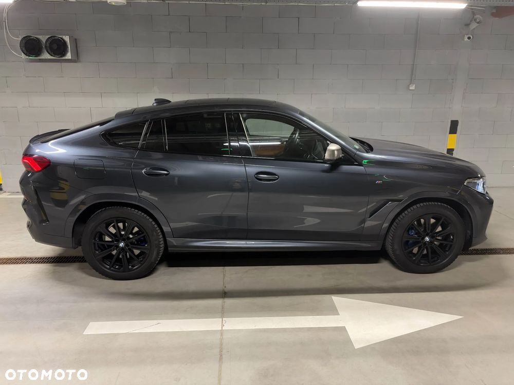 BMW X6 M50i - 2