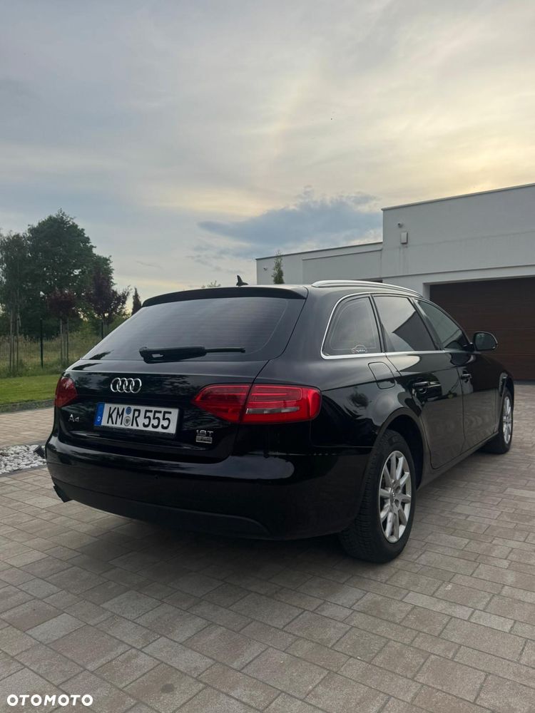 Audi A4 Avant 1.8 TFSI Ambiente - 11