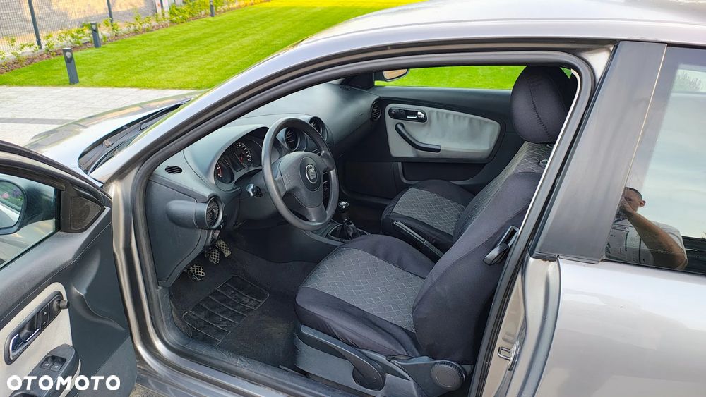 Seat Ibiza 1.2 12V Signo - 9