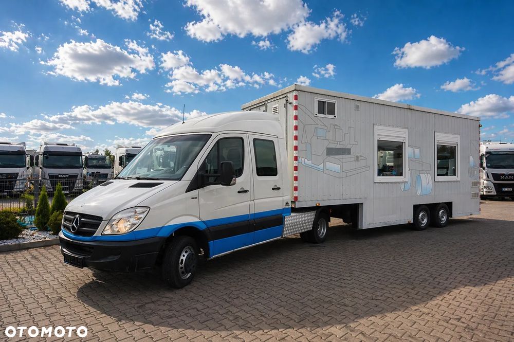 Mercedes-Benz Sprinter - 1