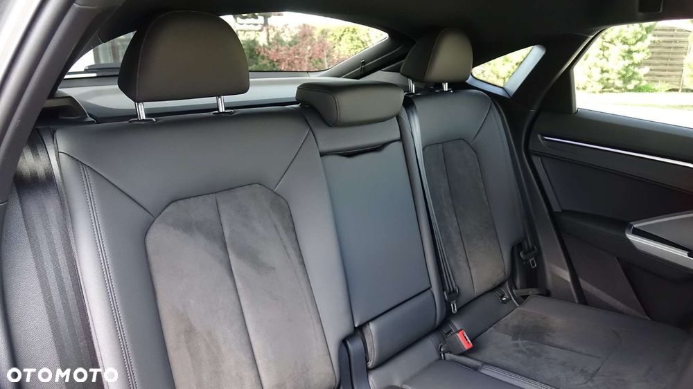 Audi Q3 Sportback - 28