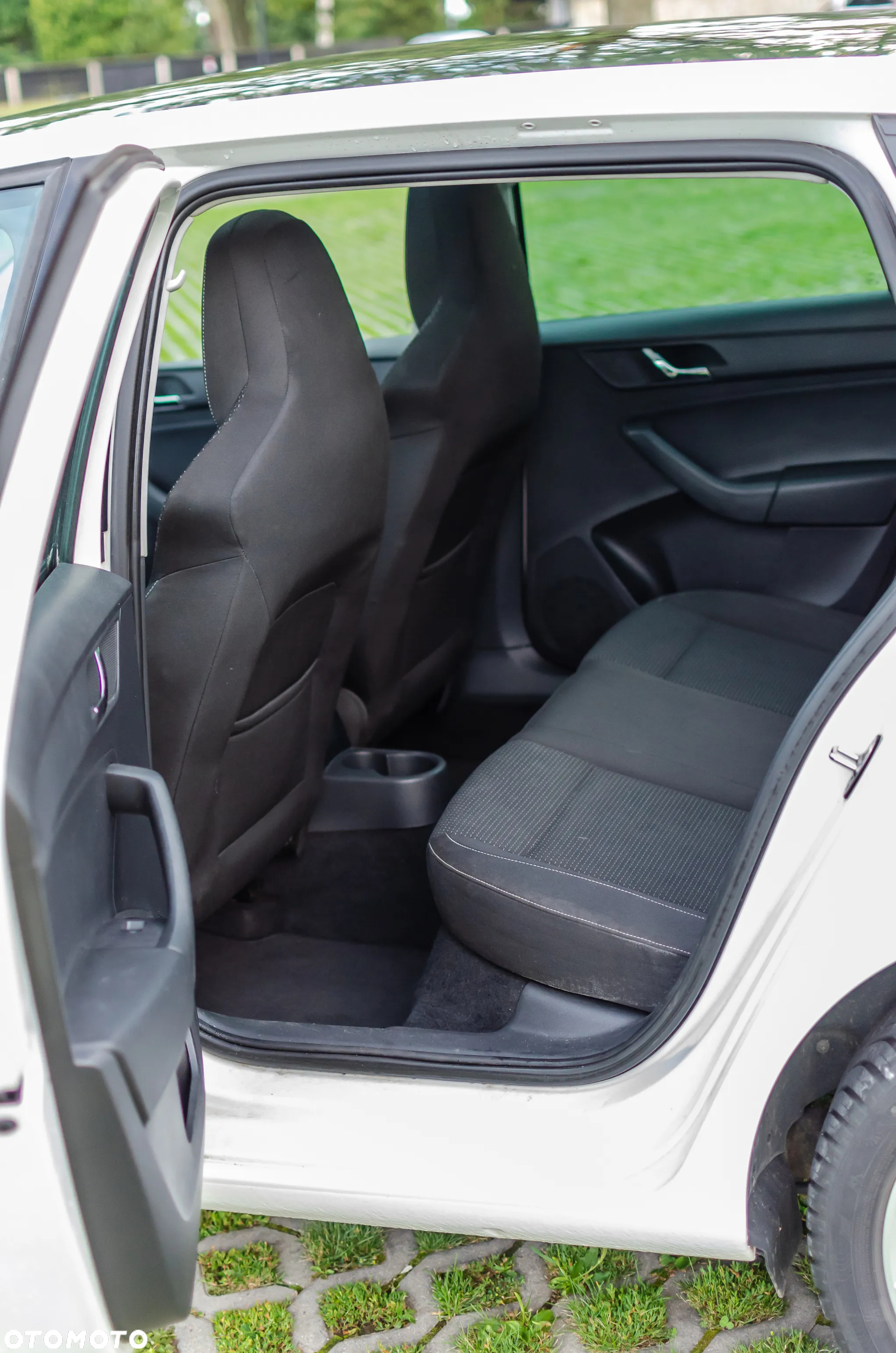 Skoda RAPID Spb 1.6 TDI DPF Ambition - 18