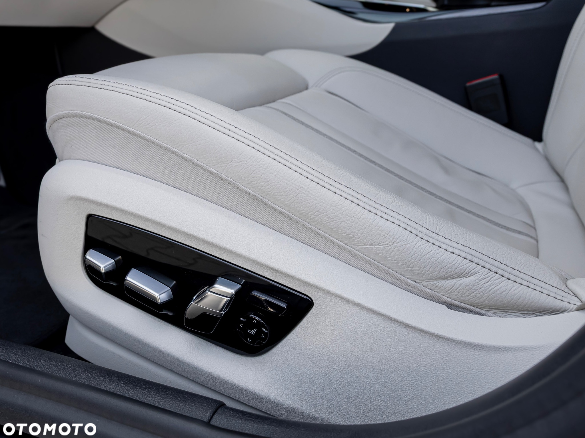 BMW Seria 5 520d xDrive M Sport sport - 31