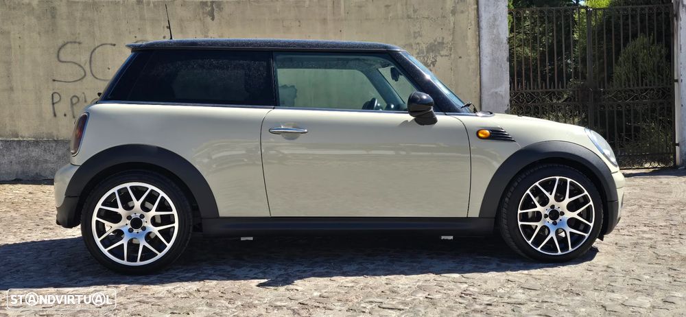 MINI 3 Portas Cooper D - 6