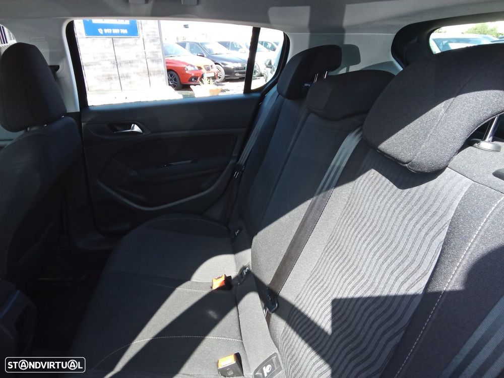 Peugeot 308 1.2 VTi Active - 23