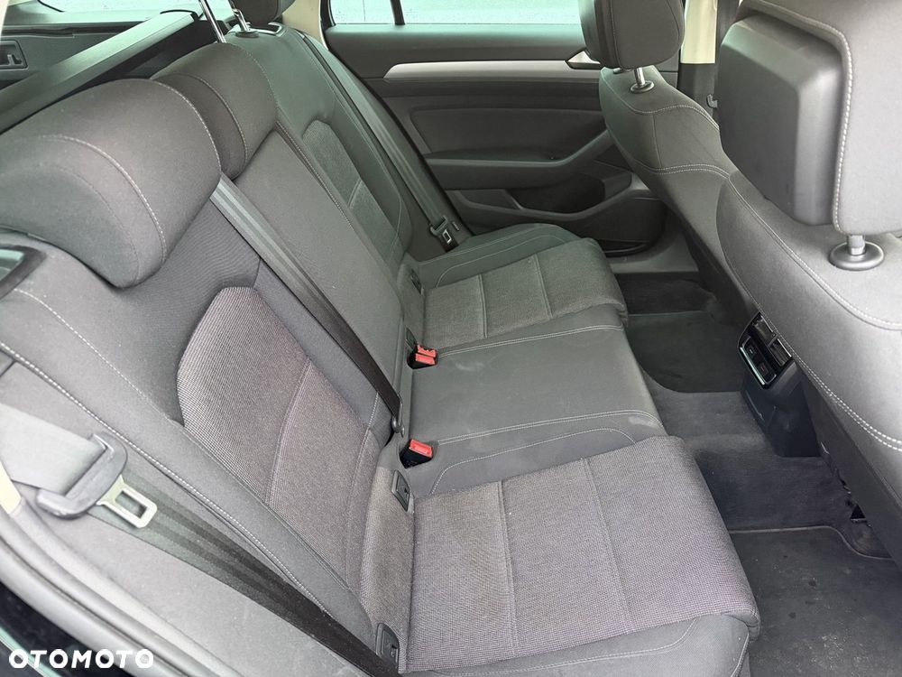 Volkswagen Passat 2.0 TDI BMT Highline DSG - 16