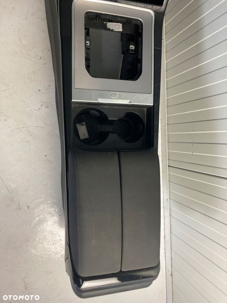 RANGE ROVER EVOQUE II L551 TUNEL PANEL DEKOR - 6