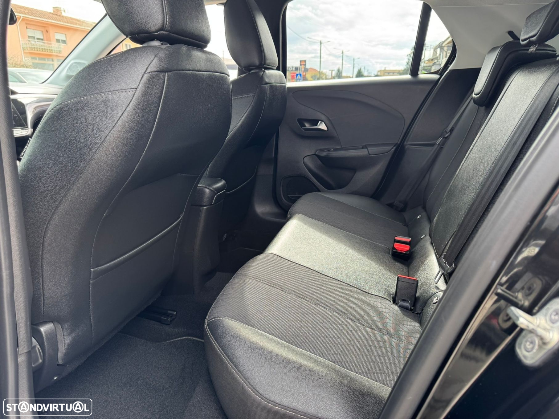 Opel Corsa 1.5 D Elegance - 10