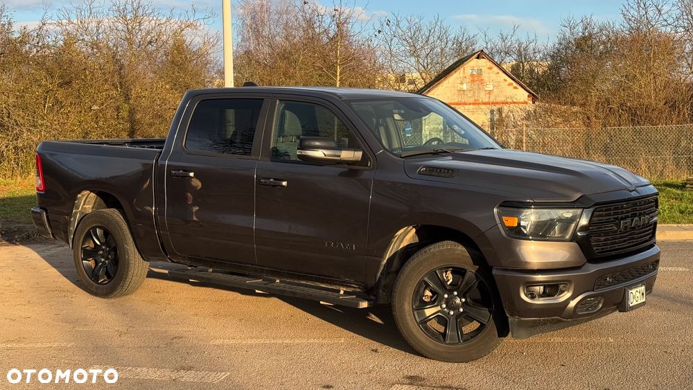 RAM 1500 5.7 Crew Cab Bighorn - 4