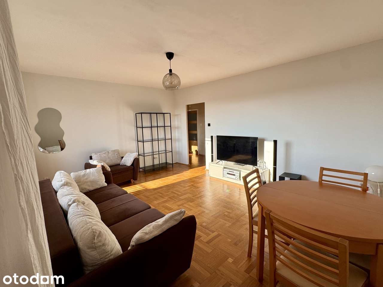 3 pokojowe jasne mieszkanie z balkonem, Janów. Bez pośredników.