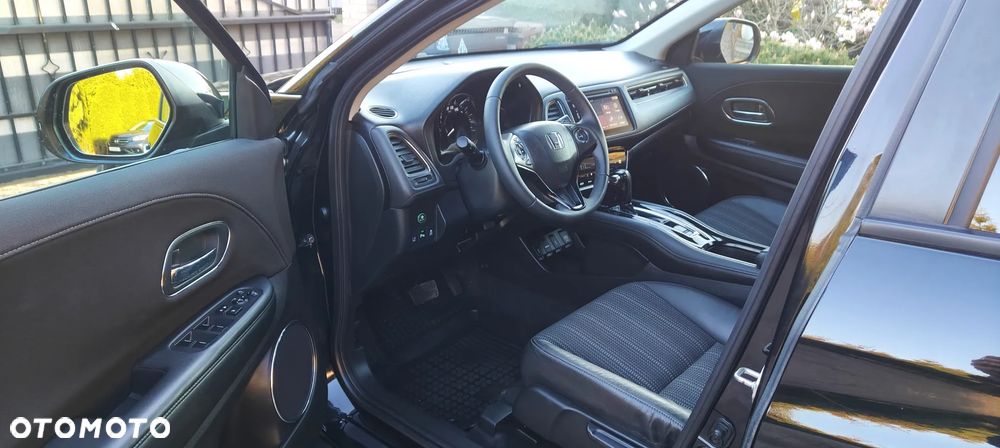 Honda HR-V 1.5 i-VTEC CVT Executive - 18