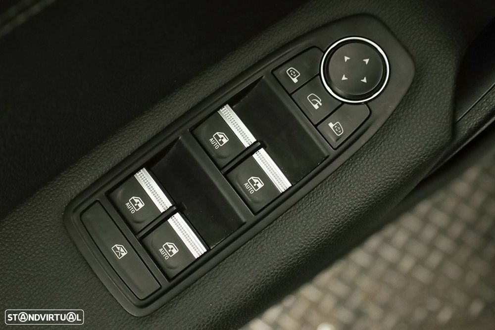 Renault Captur 1.0 TCe Techno Bi-Fuel - 20