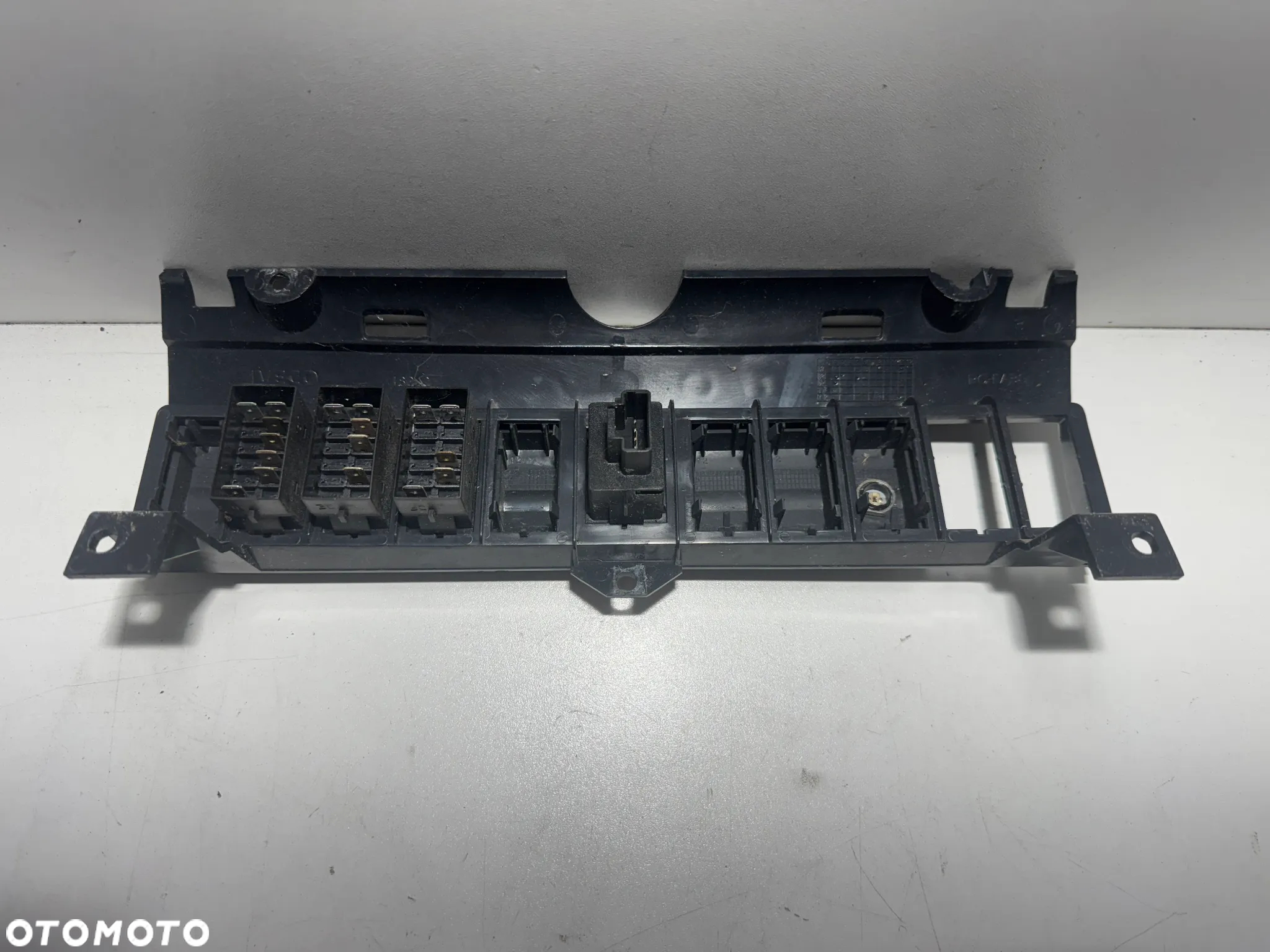 Panel Klawisze Kabiny Deski Iveco Eurocargo - 2