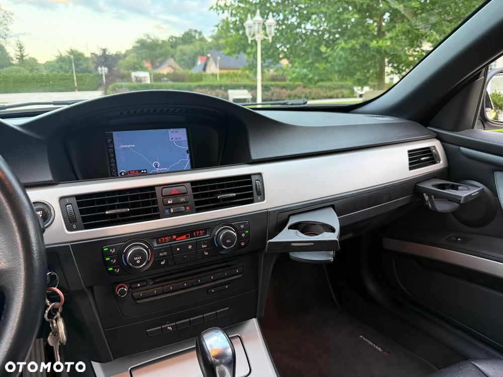 BMW Seria 3 320i - 19