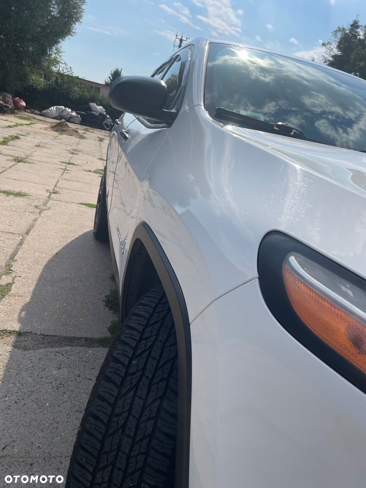 Jeep Cherokee - 7