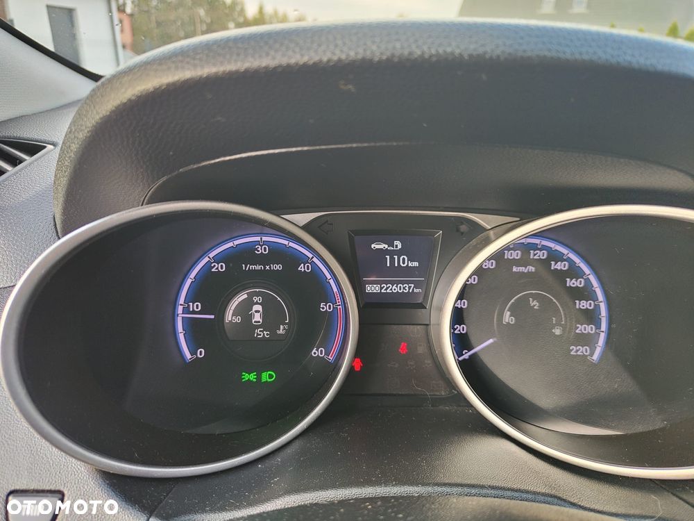 Hyundai ix35 1.7 CRDi Premium 2WD - 12