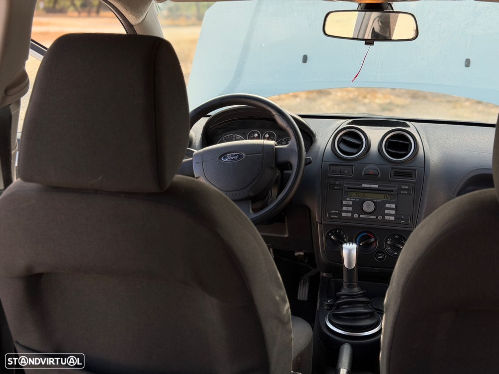 Ford Fiesta 1.4 TDCI Trend - 13