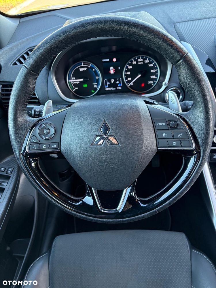 Mitsubishi Eclipse Cross - 8