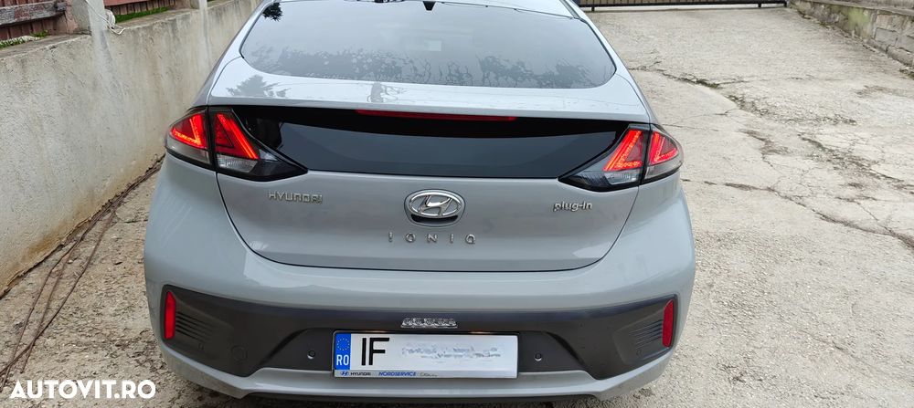 Hyundai IONIQ - 24
