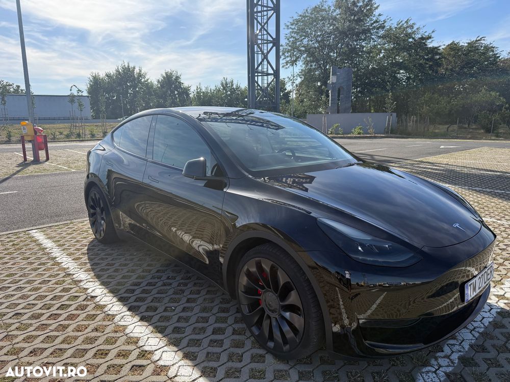 Tesla Model Y - 5