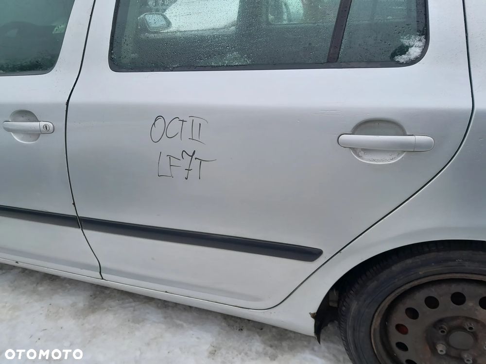 SKODA OCTAVIA II DRZWI LEWE TYLNE LEWY TYŁ KOMBI KOLOR: LF7T - 1