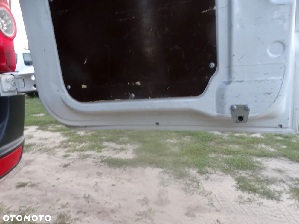 Volkswagen Crafter - 13