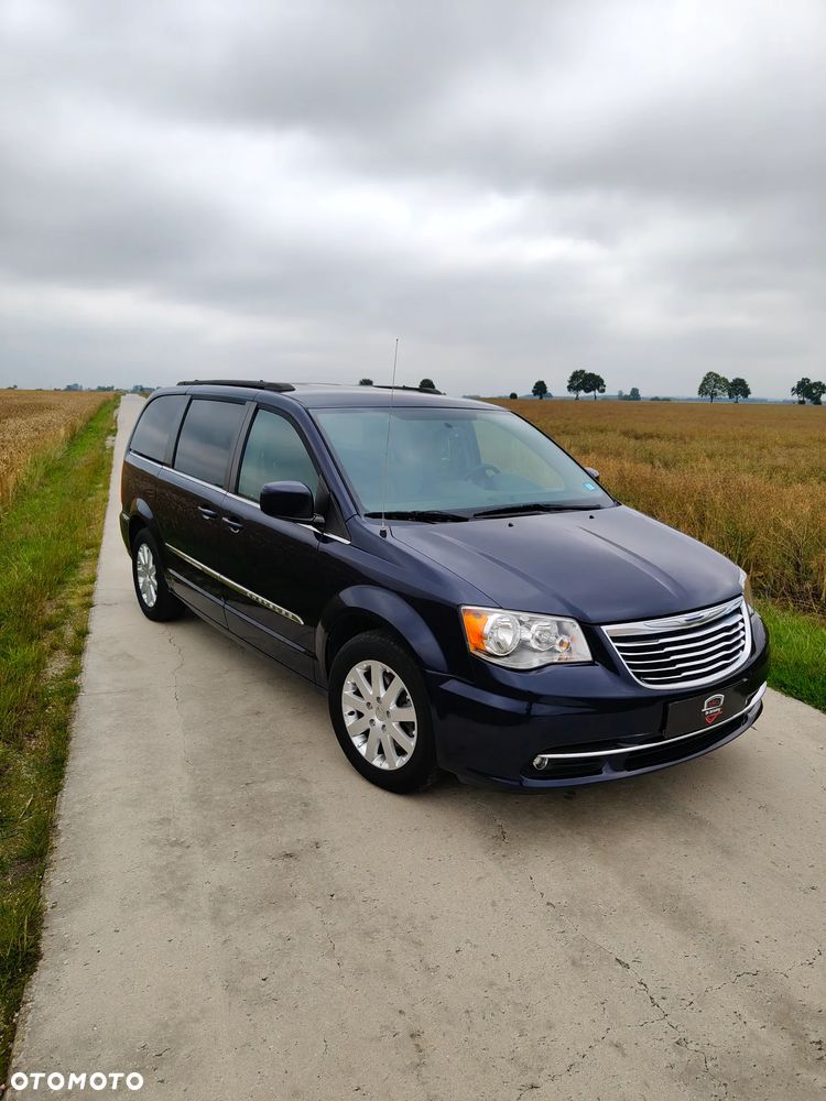 Chrysler Town & Country 3.6 Limited - 1